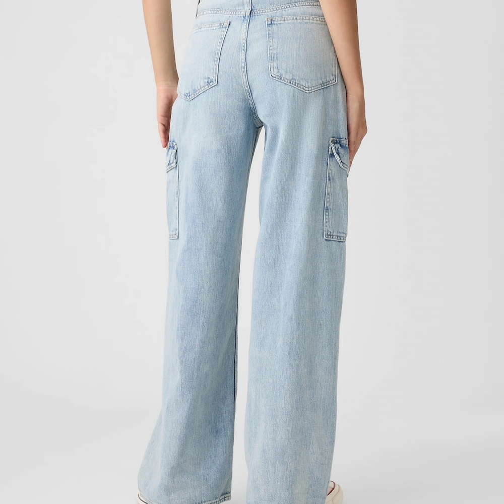 GAP Factory High Rise Wide-Leg Cargo Jeans. Size: 12/31 Regular - Picture 4 of 11